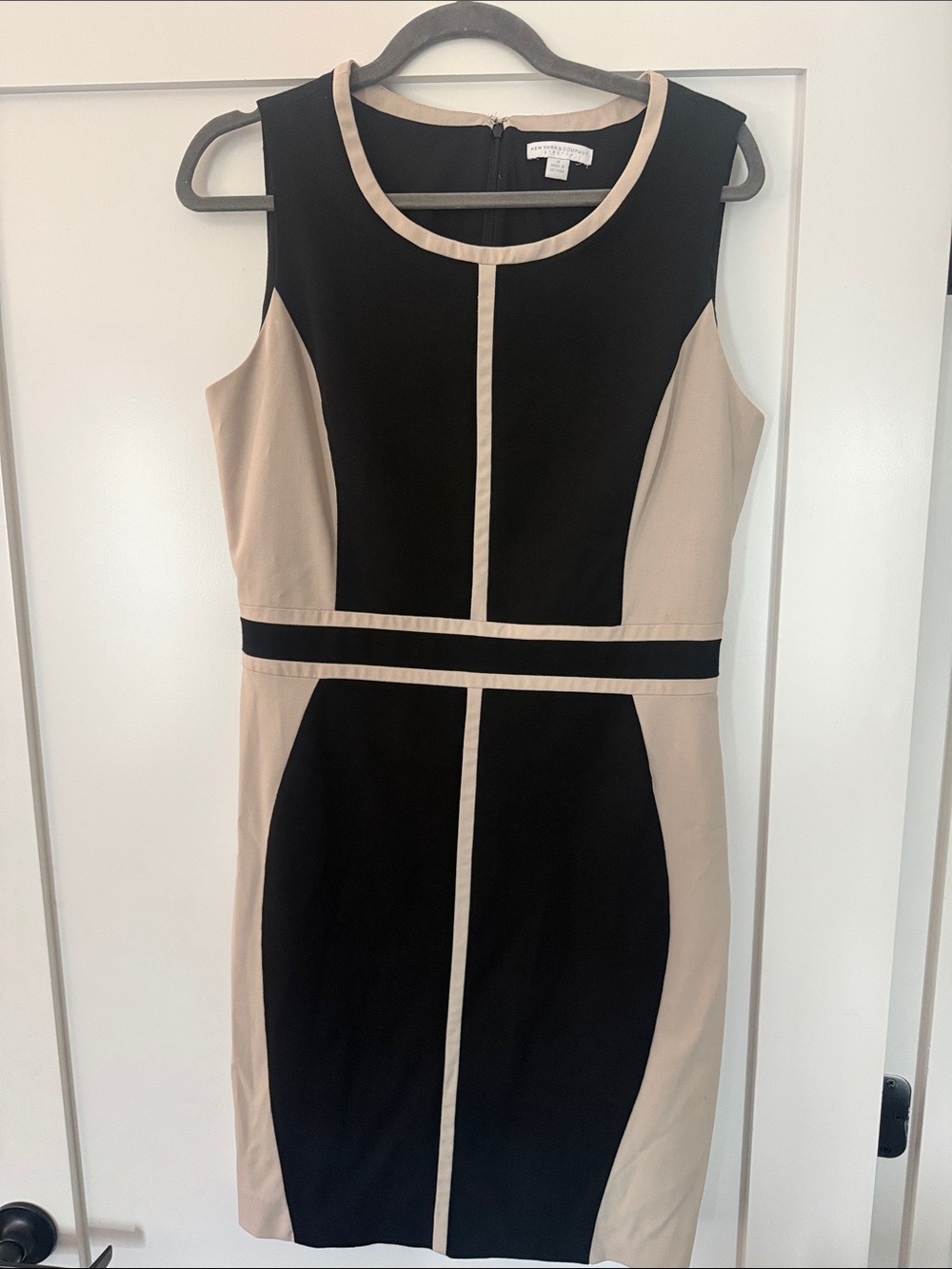 New York & Company Black and Beige Colorblock Sheath Dress